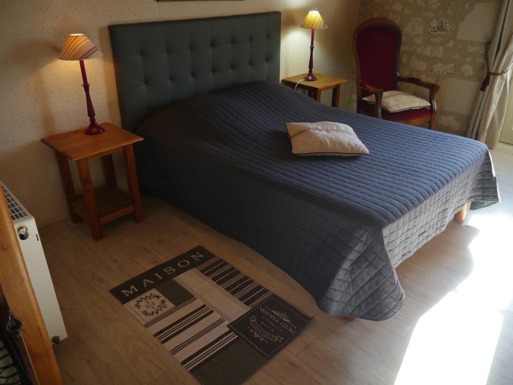Logis Auberge De Crissay Номер фото